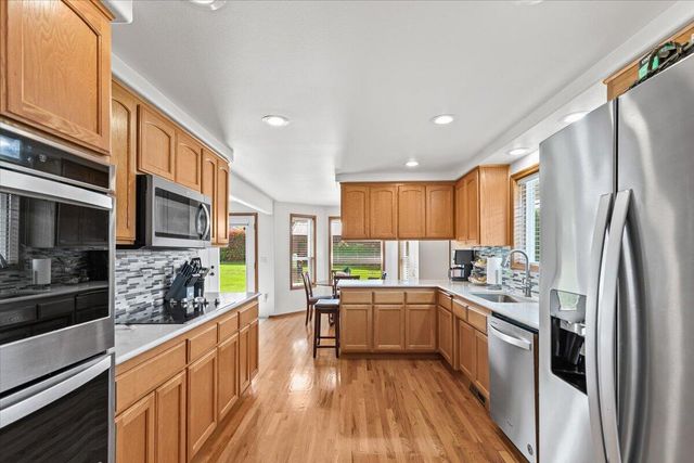 1518 Cypress Point Drive, Medford, OR 97504