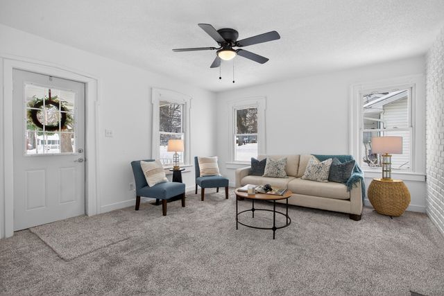 304 Marshall Street, Brooklyn Vlg, MI 49230