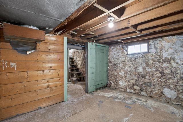 304 Marshall Street, Brooklyn Vlg, MI 49230