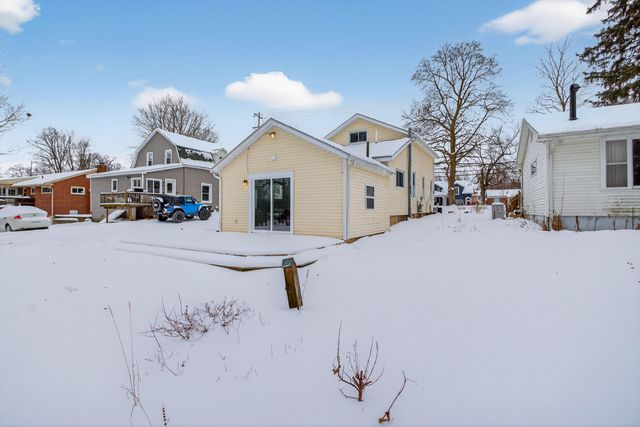 304 Marshall Street, Brooklyn Vlg, MI 49230