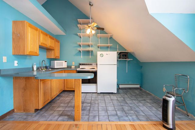 433 Young Farm Road, Peacham, VT 05862