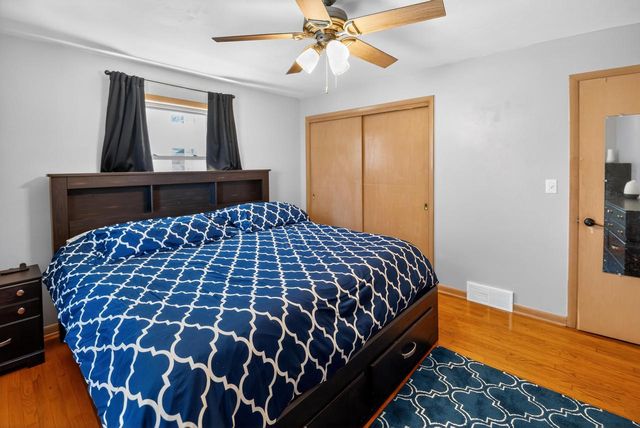 305 S Concord ROAD, Oconomowoc, WI 53066