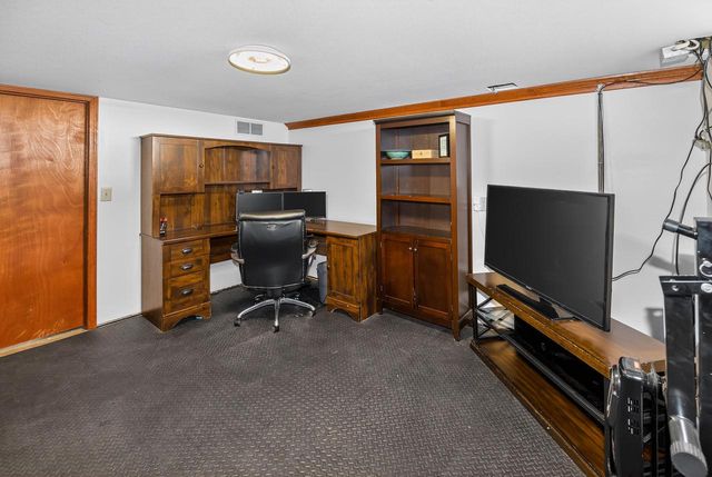 305 S Concord ROAD, Oconomowoc, WI 53066