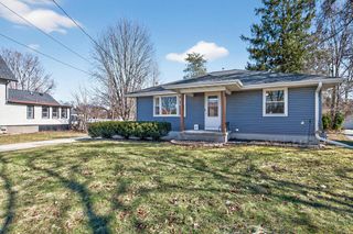 305 S Concord ROAD, Oconomowoc, WI 53066