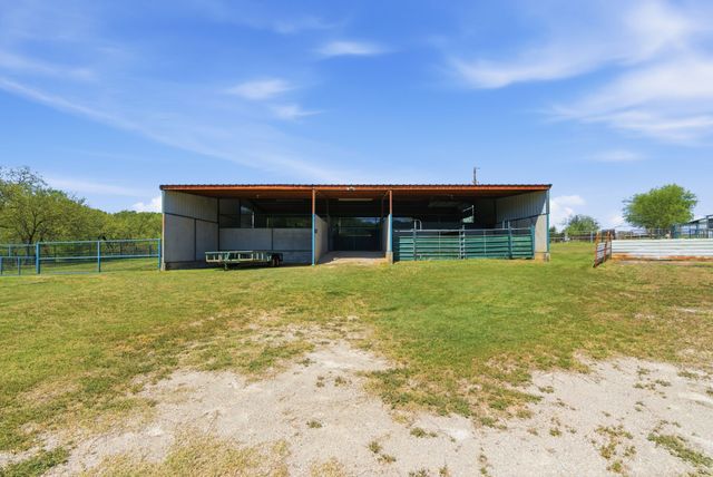 1101 Tanglewood Drive, Weatherford, TX 76087