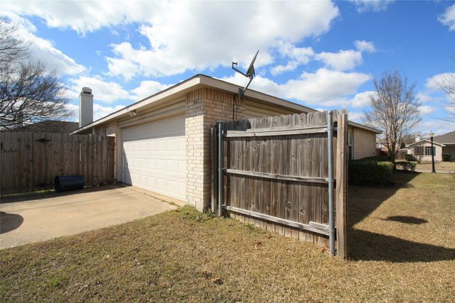 1397 Lochspring Drive, Rockwall, TX 75032