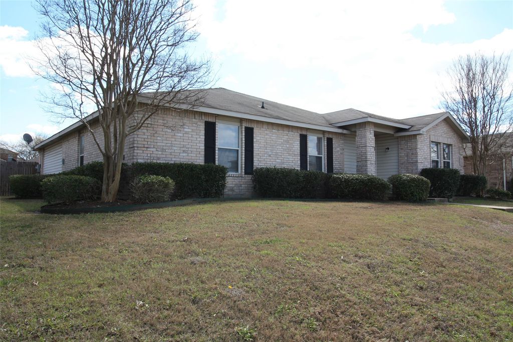 1397 Lochspring Drive, Rockwall, TX 75032