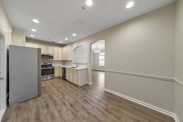 530 Georgia Way, Woodstock, GA 30188