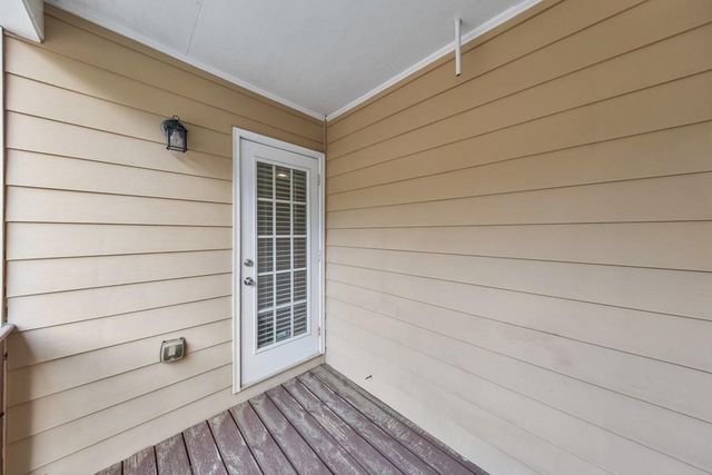 530 Georgia Way, Woodstock, GA 30188