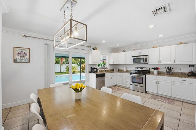 2788 Lake Ida Road, Delray Beach, FL 33445