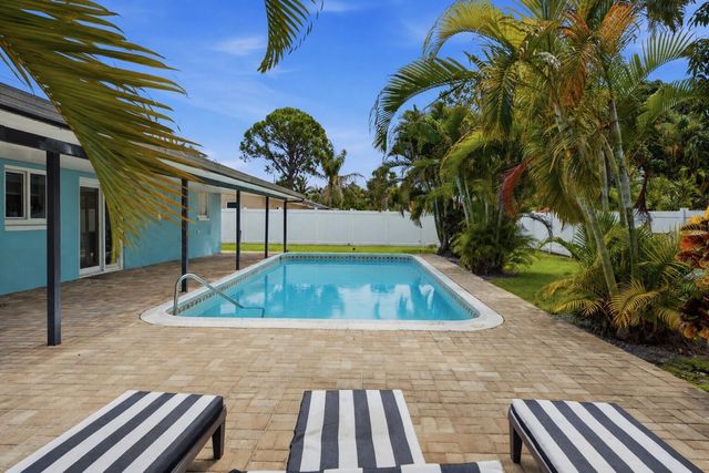 2788 Lake Ida Road, Delray Beach, FL 33445