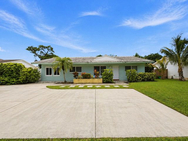 2788 Lake Ida Road, Delray Beach, FL 33445