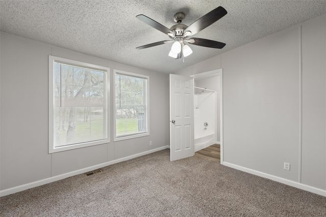 149 Pioneer Trail, Weatherford, TX 76087