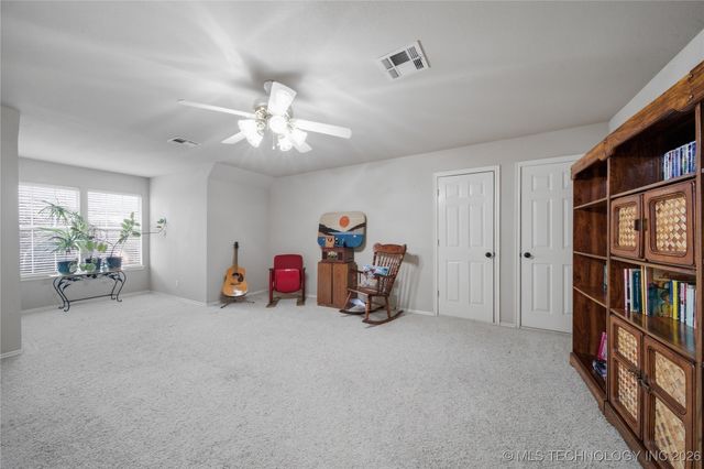 9021 S Maplewood Avenue, Tulsa, OK 74137