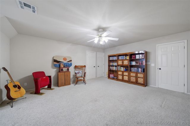 9021 S Maplewood Avenue, Tulsa, OK 74137