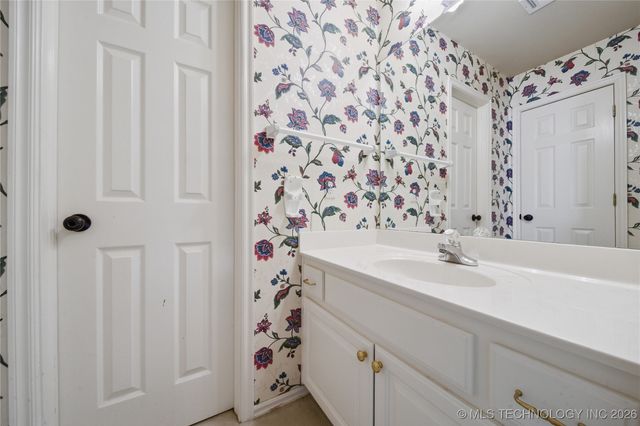 9021 S Maplewood Avenue, Tulsa, OK 74137