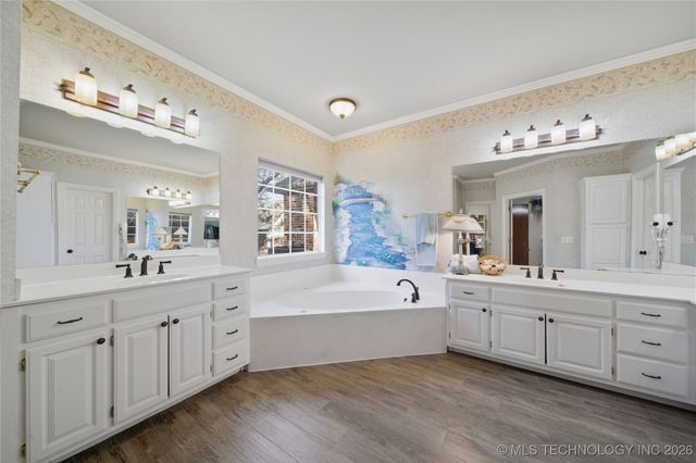 9021 S Maplewood Avenue, Tulsa, OK 74137