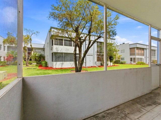 397 Burgundy I, Delray Beach, FL 33484