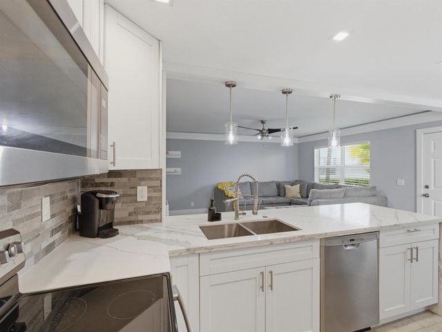 397 Burgundy I, Delray Beach, FL 33484