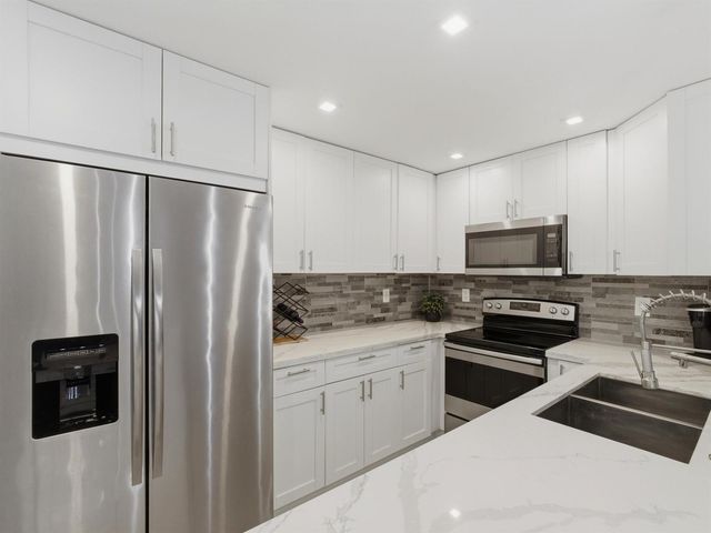 397 Burgundy I, Delray Beach, FL 33484