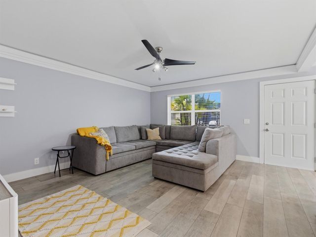 397 Burgundy I, Delray Beach, FL 33484