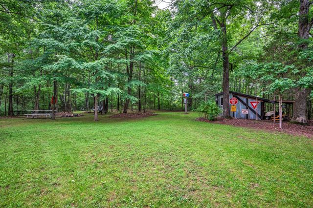1026 Yellow Creek Rd, Dickson, TN 37055