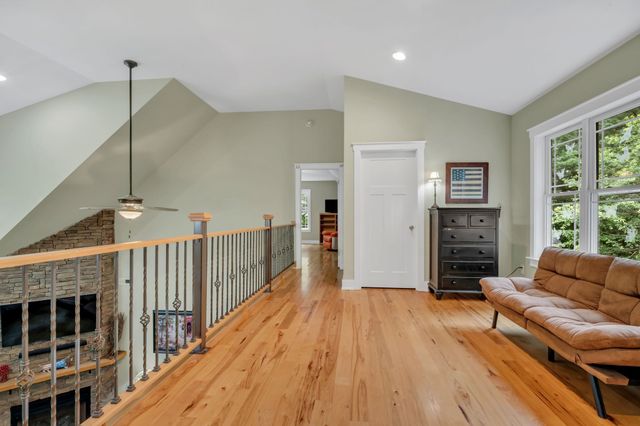 1026 Yellow Creek Rd, Dickson, TN 37055