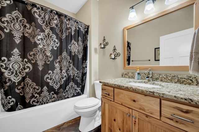 1026 Yellow Creek Rd, Dickson, TN 37055