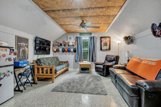1026 Yellow Creek Rd, Dickson, TN 37055