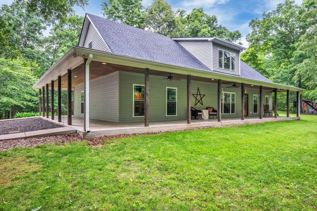 1026 Yellow Creek Rd, Dickson, TN 37055