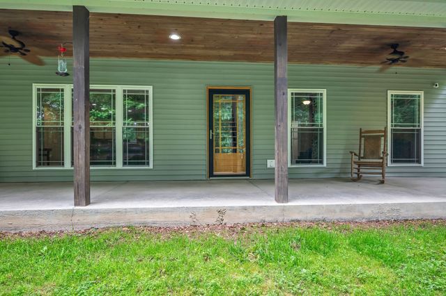 1026 Yellow Creek Rd, Dickson, TN 37055