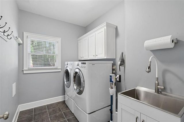 5356 Windsor Green Court SE, Mableton, GA 30126
