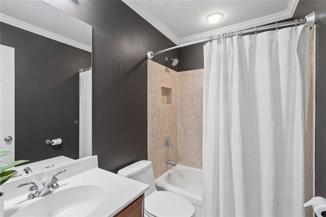 5356 Windsor Green Court SE, Mableton, GA 30126
