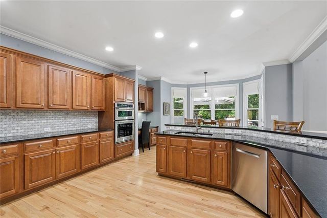 5356 Windsor Green Court SE, Mableton, GA 30126