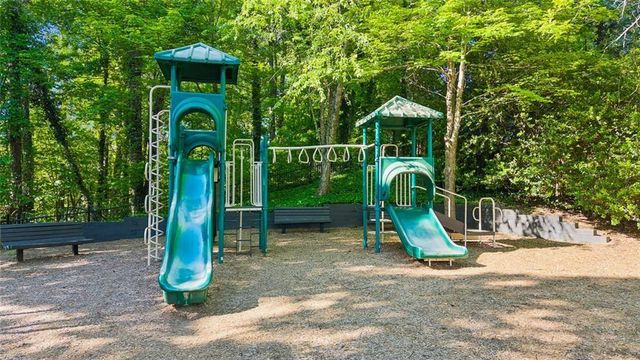 5356 Windsor Green Court SE, Mableton, GA 30126