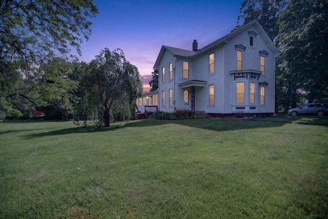 5565 E 73rd Avenue, Merrillville, IN 46410