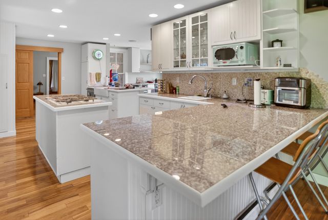 5565 E 73rd Avenue, Merrillville, IN 46410
