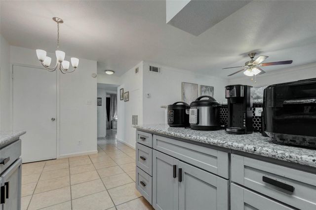 2750 Holly Hall Street 311, Houston, TX 77054