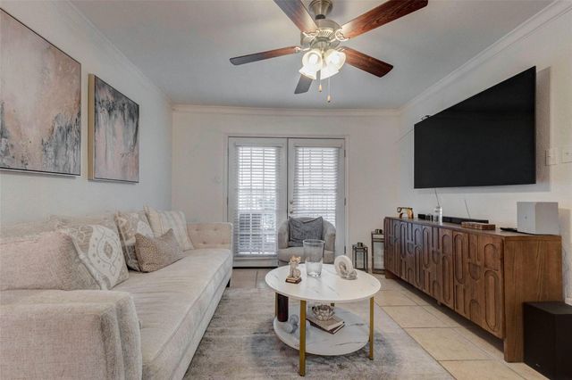 2750 Holly Hall Street 311, Houston, TX 77054