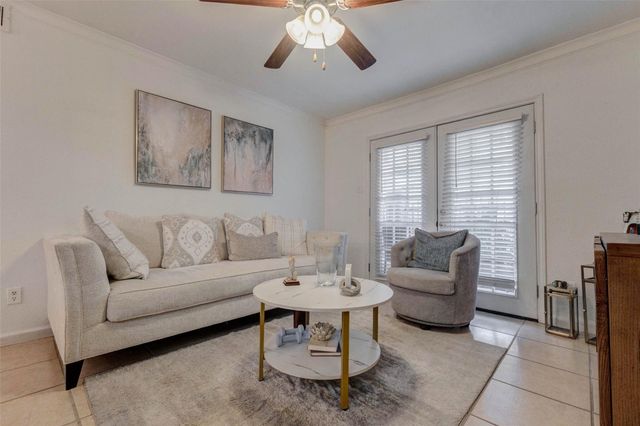2750 Holly Hall Street 311, Houston, TX 77054