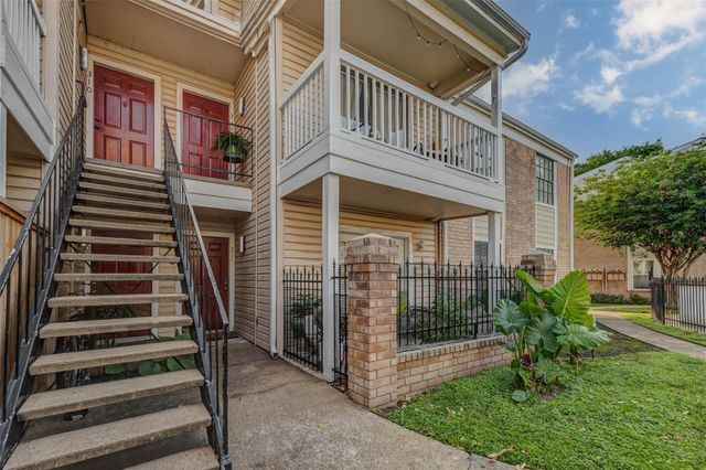 2750 Holly Hall Street 311, Houston, TX 77054