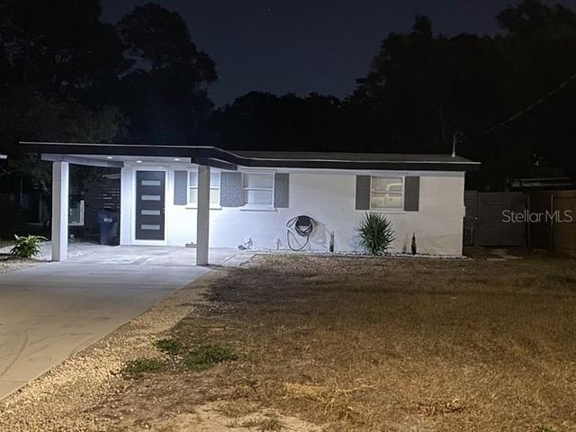 8911 N WILLOW AVENUE, Tampa, FL 33604