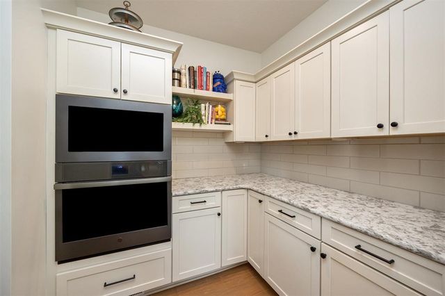 10232 Bella Strada Lane, Johnston, IA 50131