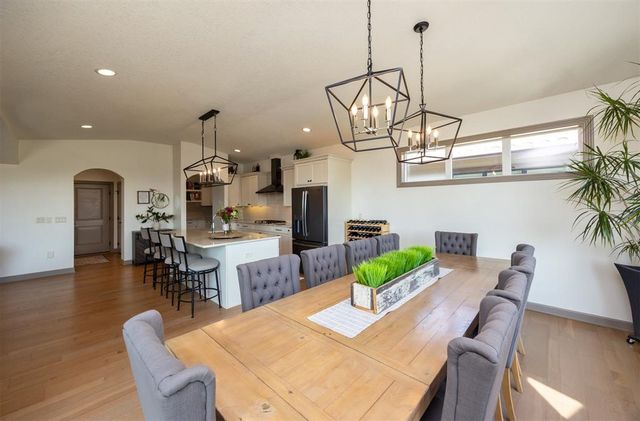 10232 Bella Strada Lane, Johnston, IA 50131