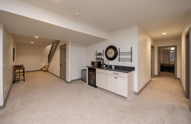 10232 Bella Strada Lane, Johnston, IA 50131