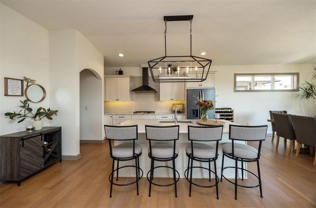 10232 Bella Strada Lane, Johnston, IA 50131