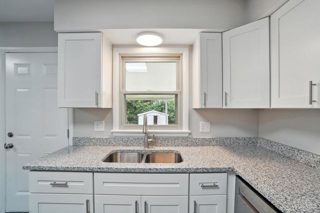 908 Lamberton Street, Middletown, OH 45044