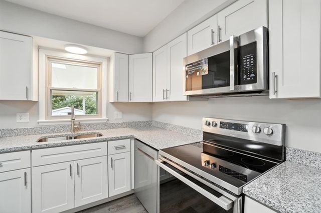 908 Lamberton Street, Middletown, OH 45044