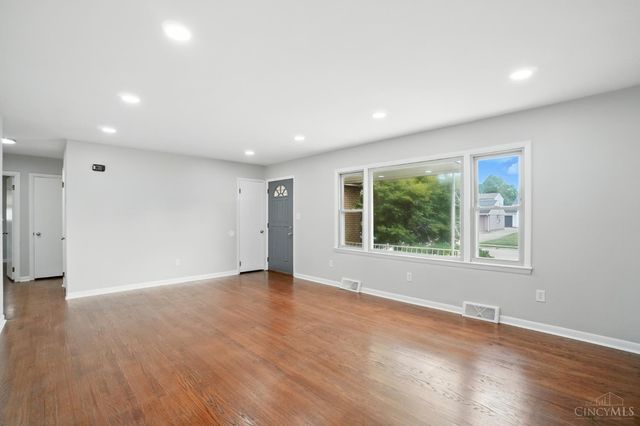 908 Lamberton Street, Middletown, OH 45044