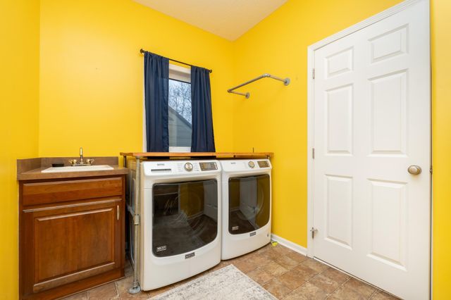 3556 Zane Avenue N, Crystal, MN 55422